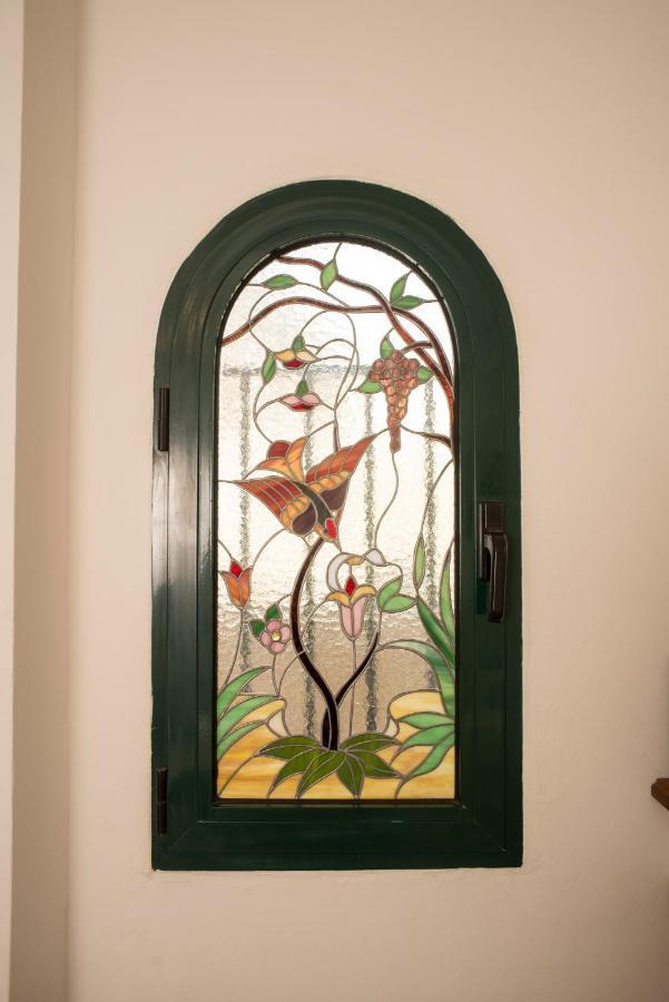 Maisonette With Garden In The Heart Of The Historical Kalamata Center מראה חיצוני תמונה