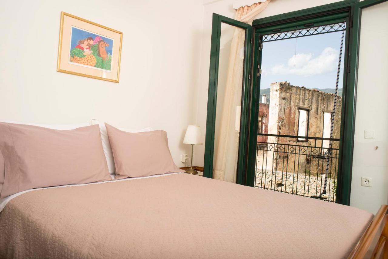 Maisonette With Garden In The Heart Of The Historical Kalamata Center מראה חיצוני תמונה